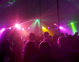 Neem contact op voor dj huren